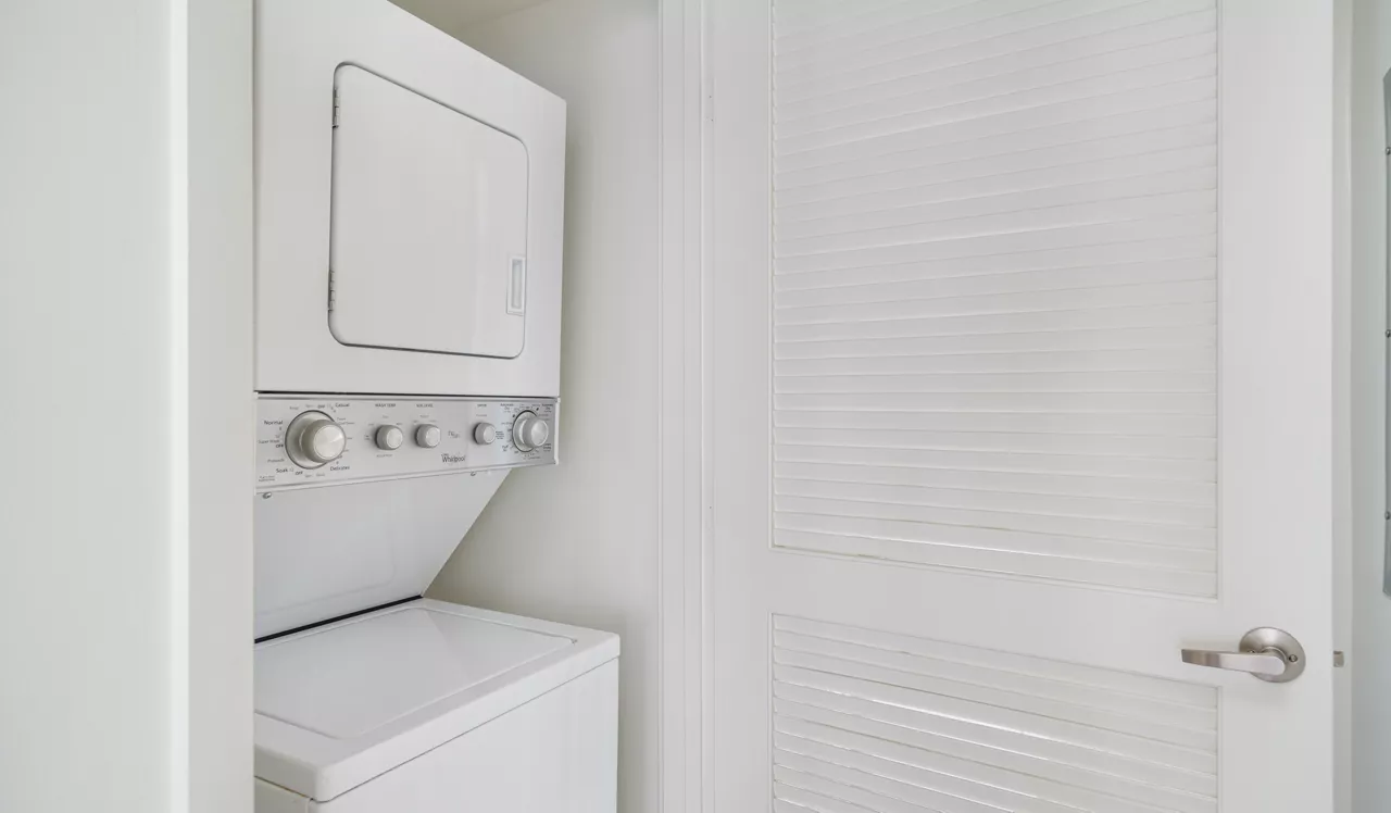 Southgate Towers - Miami, FL - Laundry