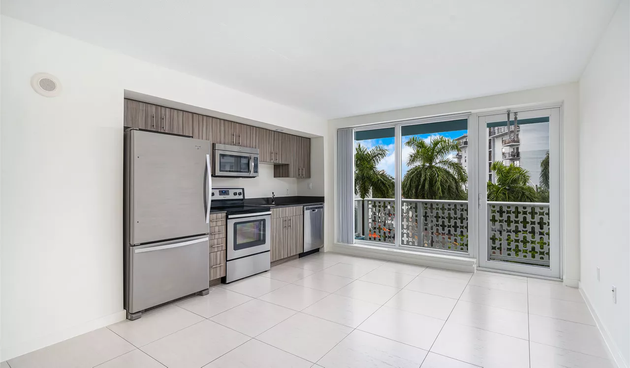 Southgate Towers - Miami, FL - Living Room