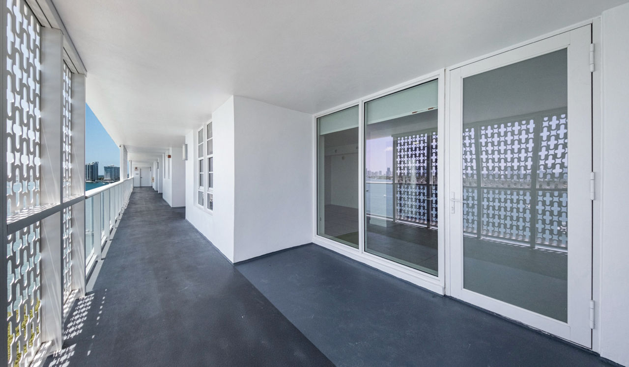 Southgate Towers - Miami, FL - balcony