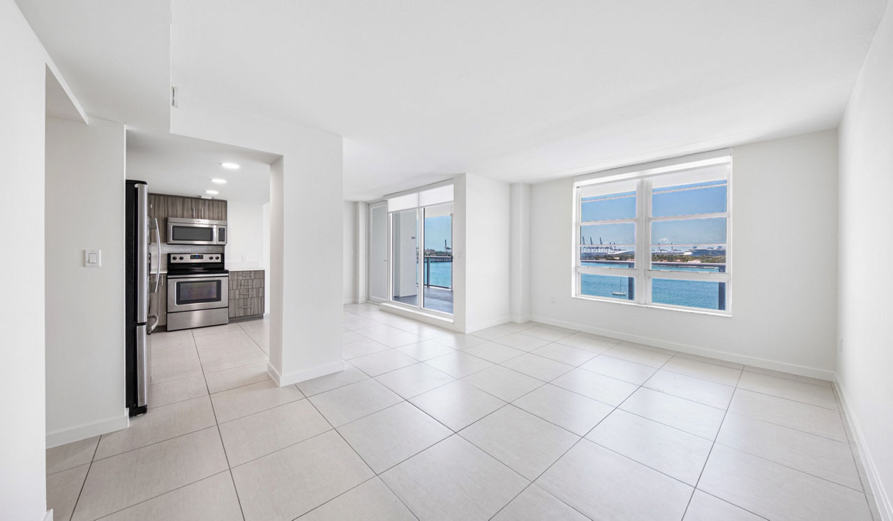 Southgate Towers - Miami, FL - Living Room