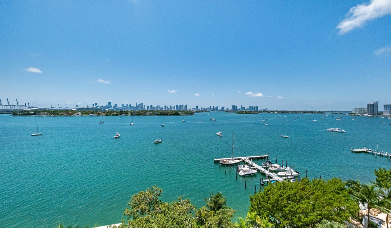 Southgate Towers - Miami, FL - view