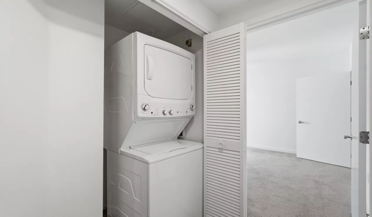 The Broadway - Oakland, CA - Laundry