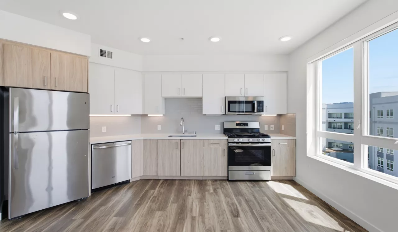 The Broadway - Oakland, CA - Kitchen