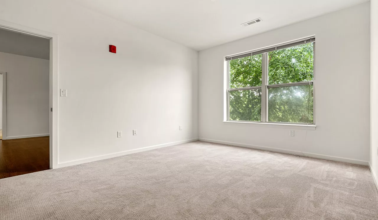 The Chase at Overlook Ridge - Revere, MA – bedroom