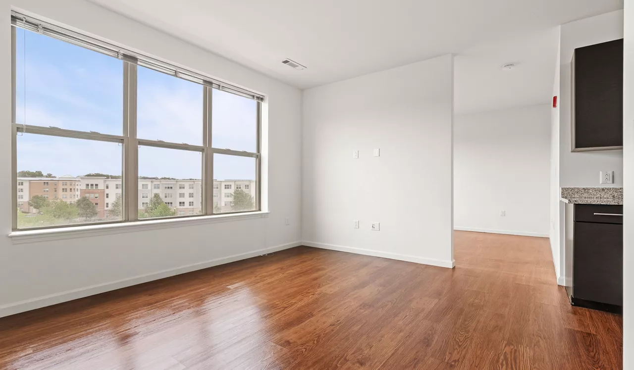 The Chase at Overlook Ridge - Revere, MA – living space