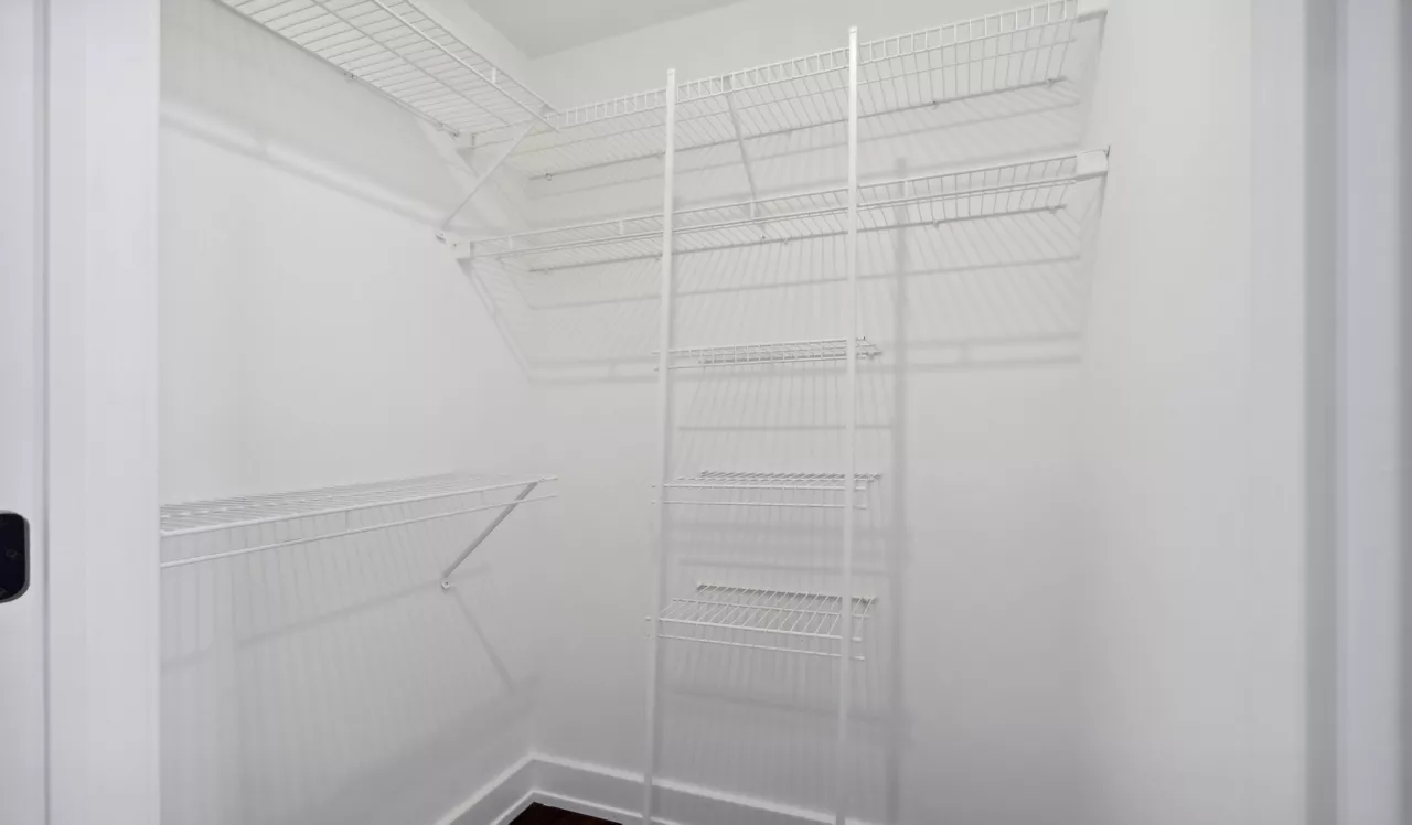 Left Bank - Philadelphia, PA - Closet