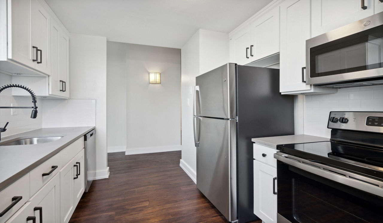 Left Bank - Philadelphia, PA - Kitchen