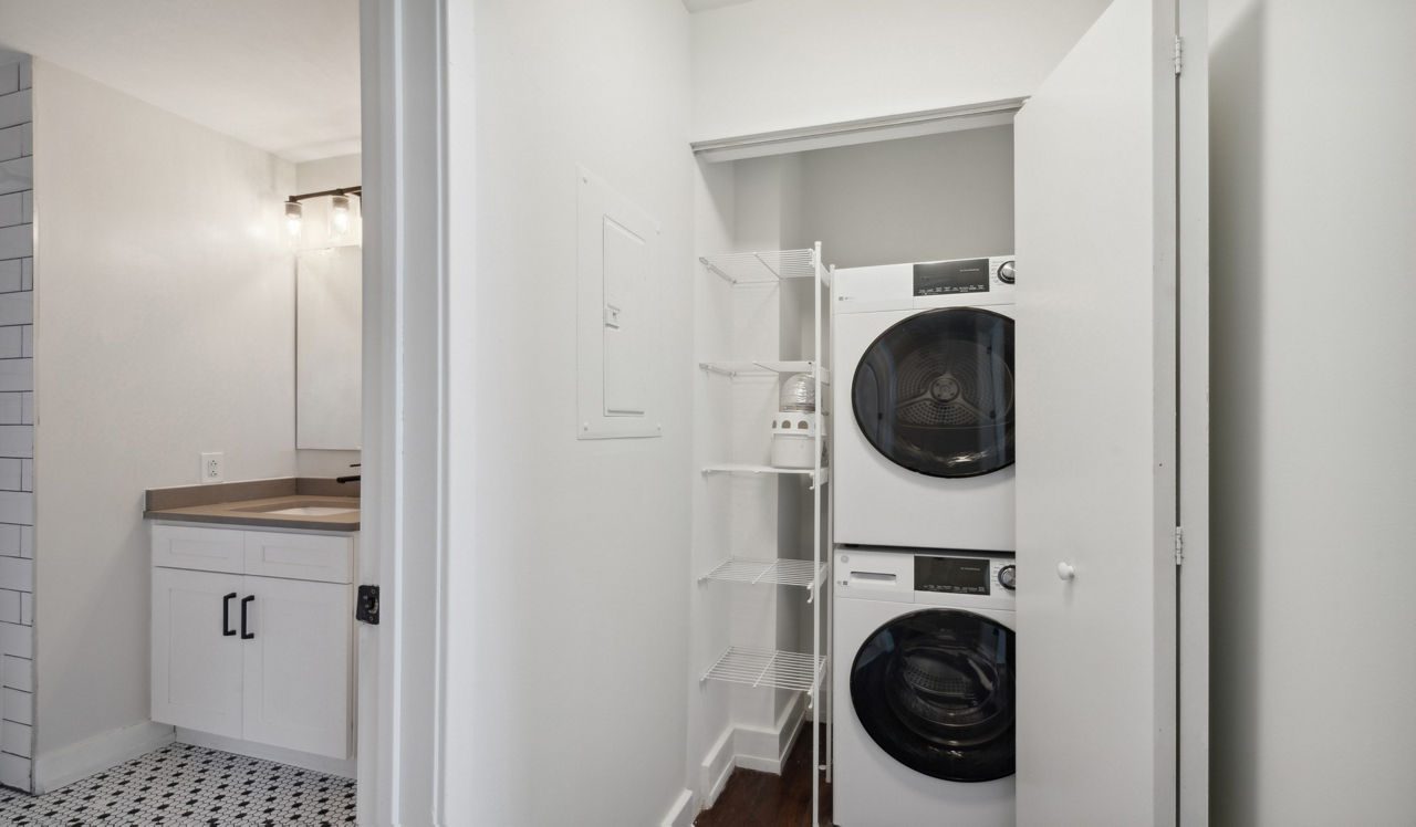 Left Bank - Philadelphia, PA - Laundry