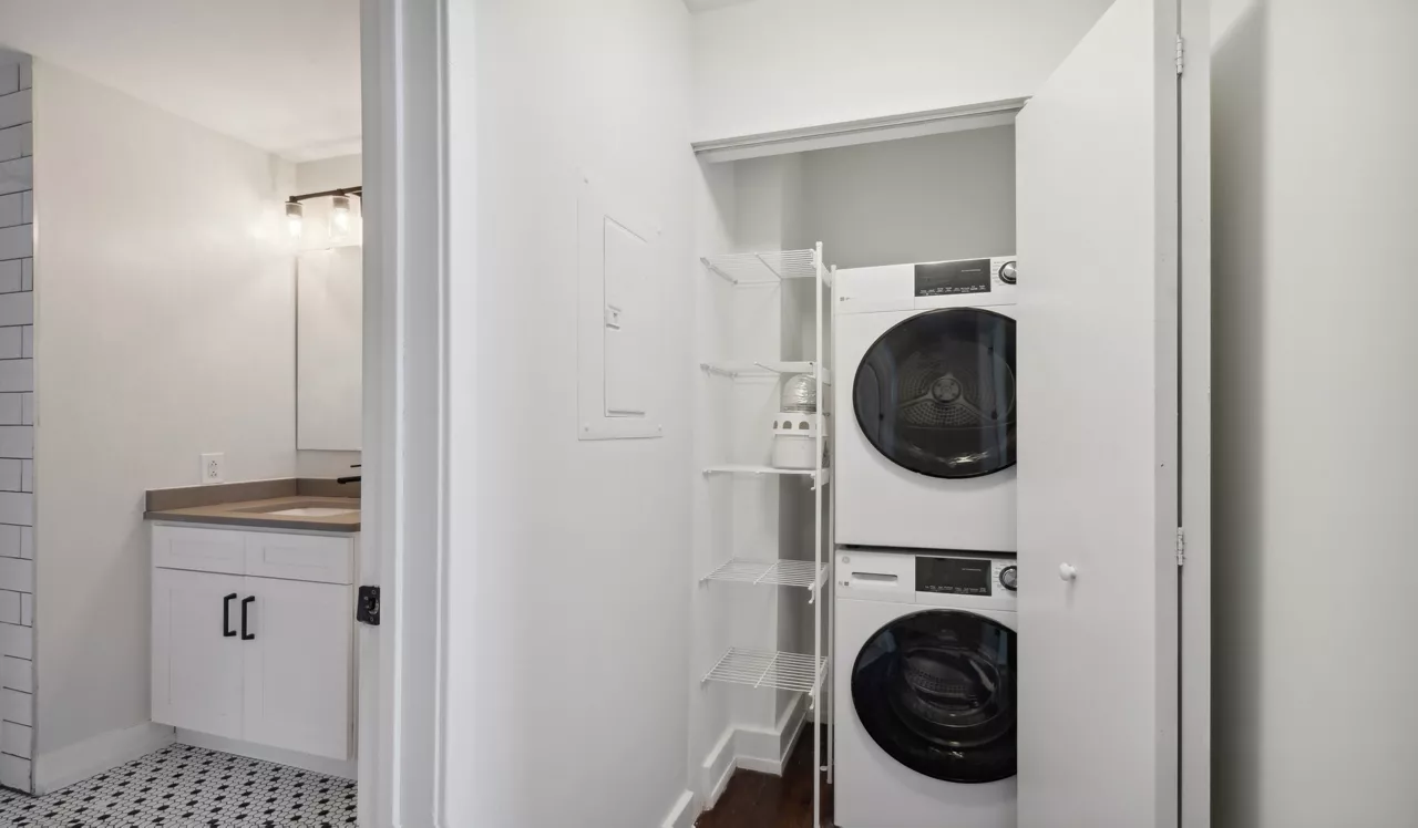 Left Bank - Philadelphia, PA - Laundry