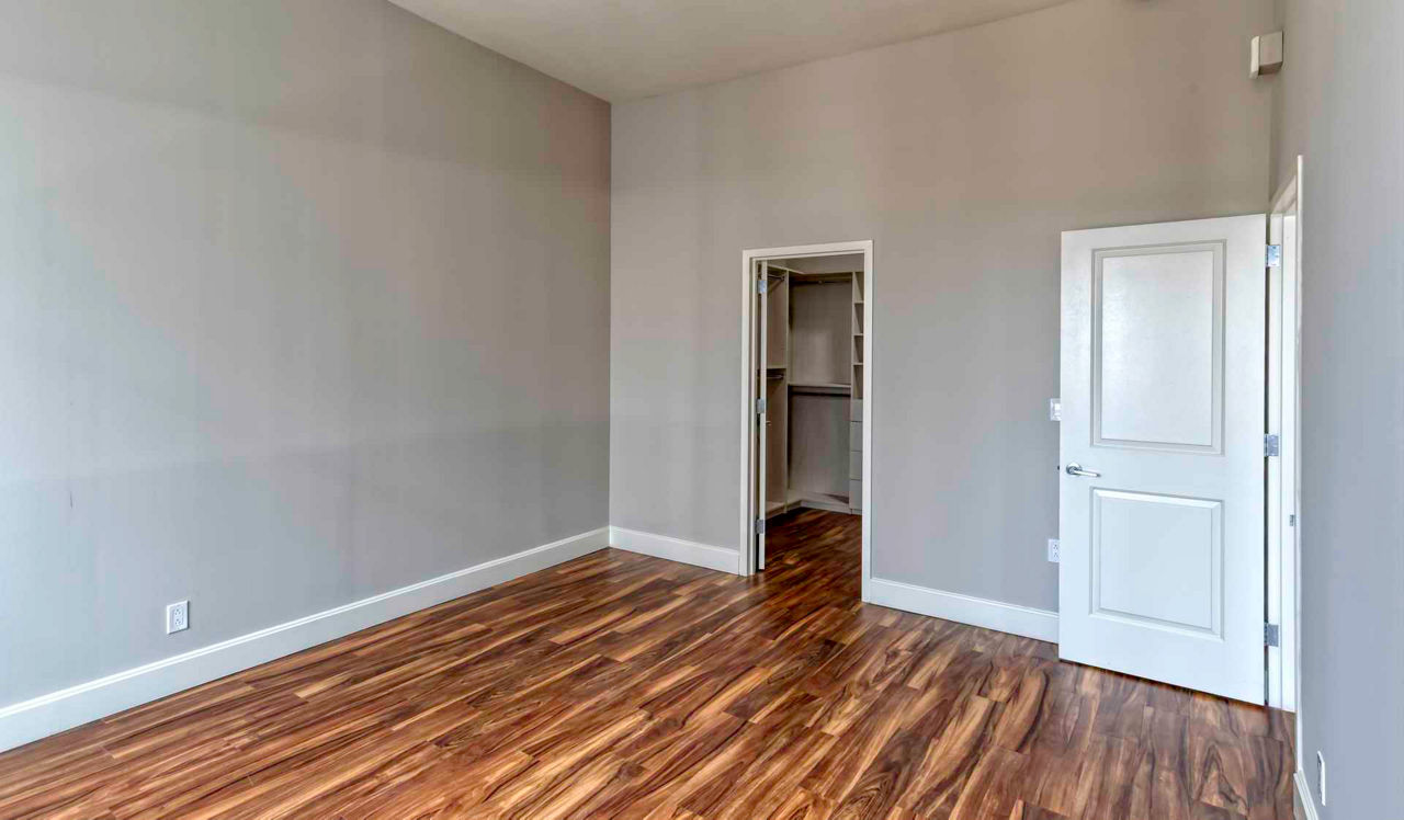 Sterling Apartments - Philadelphia, PA - Bedroom 
