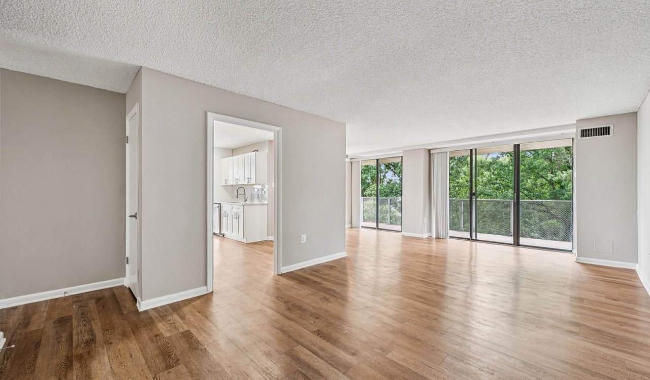 The Summit - Alexandria, VA - Interior