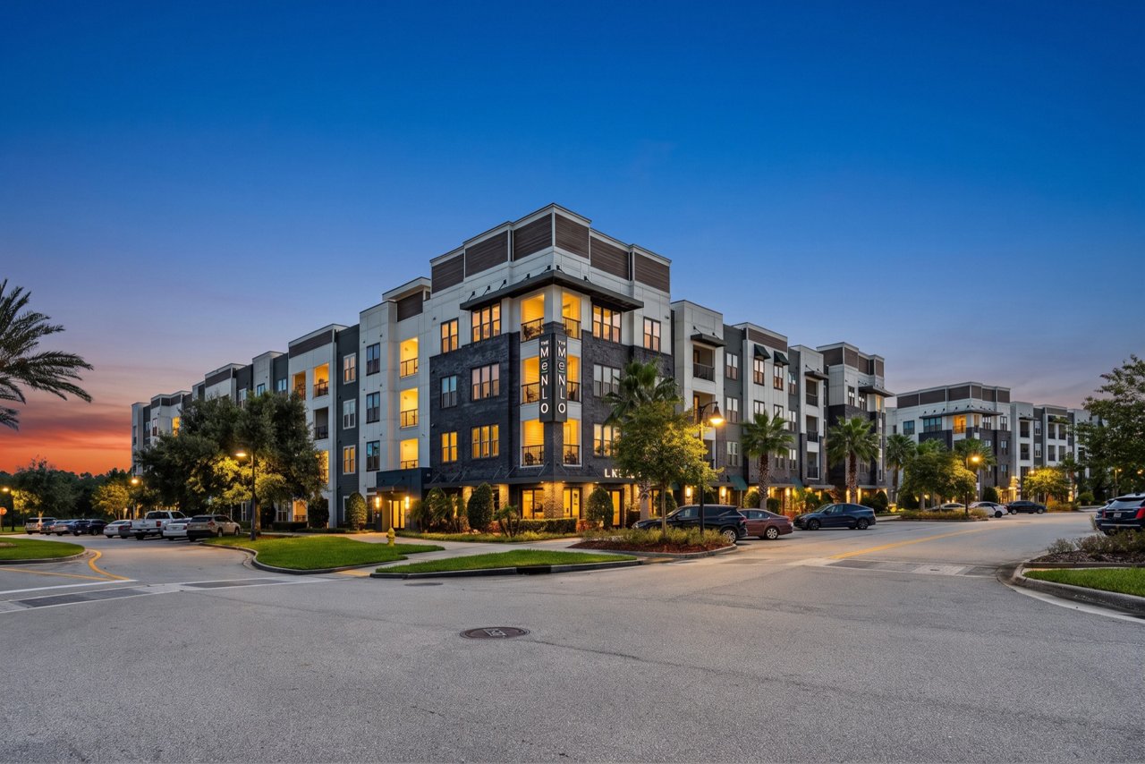 The Menlo - Exterior