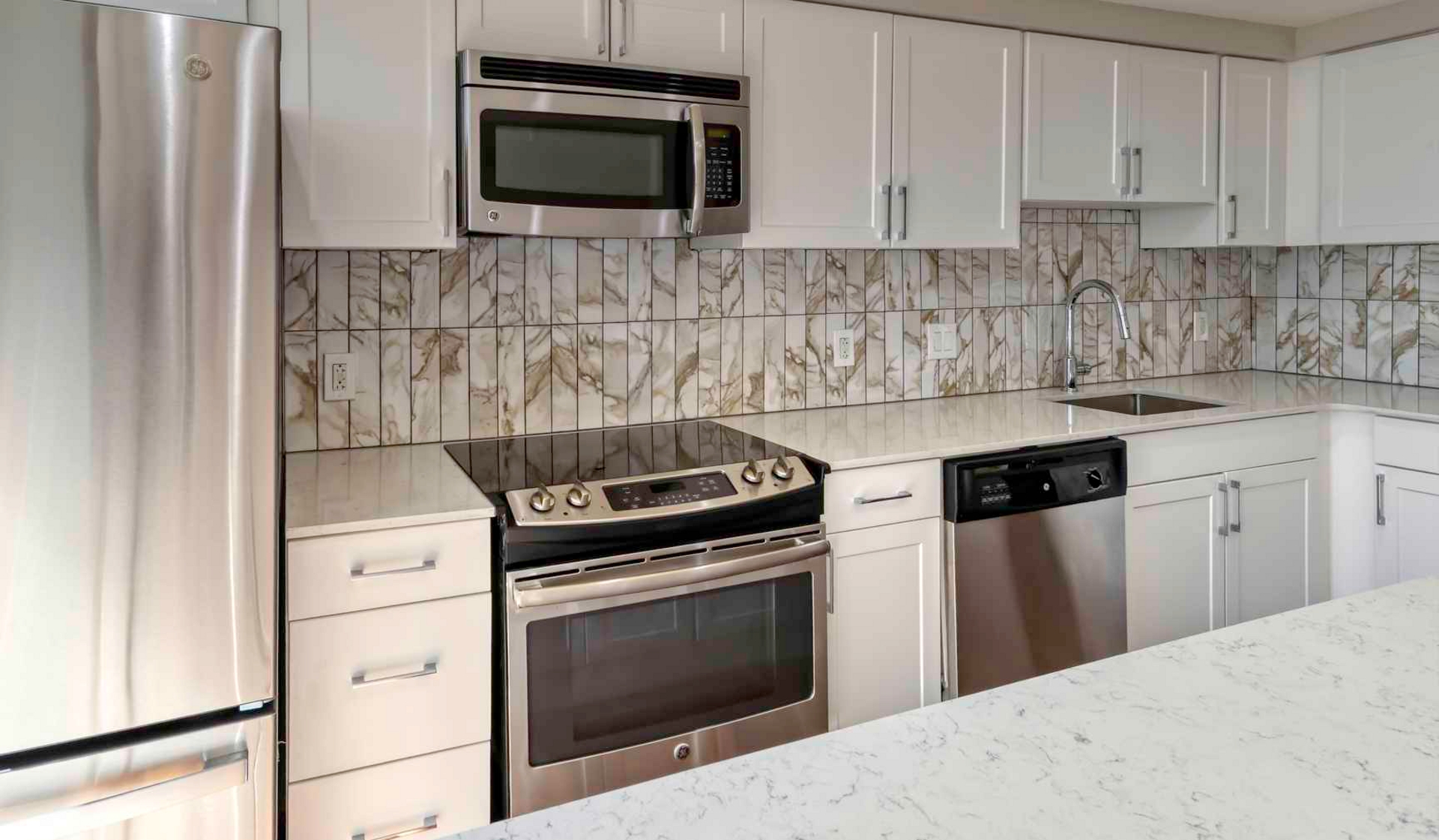 The Sterling - Philadelphia, PA - Kitchen