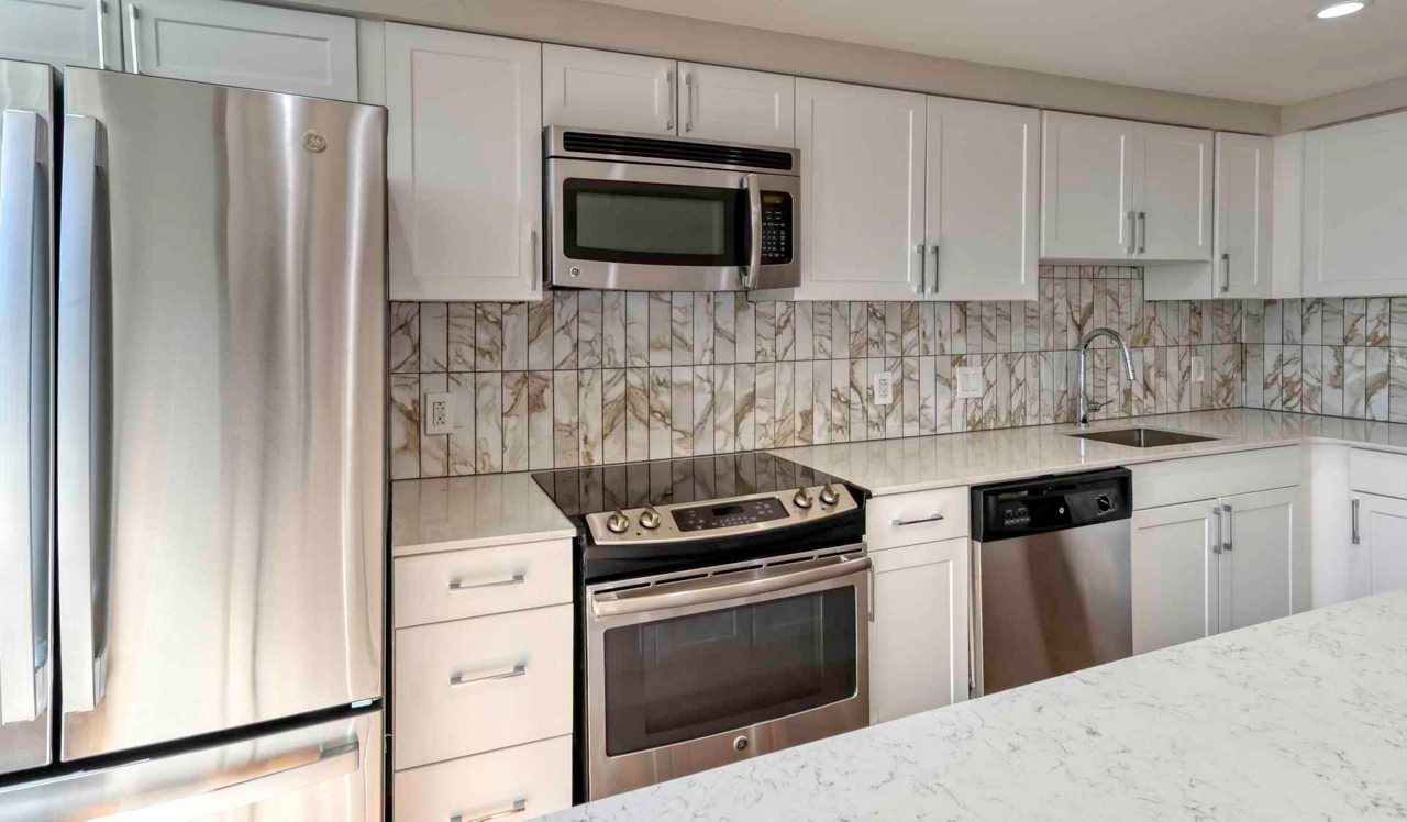 The Sterling - Philadelphia, PA - Kitchen