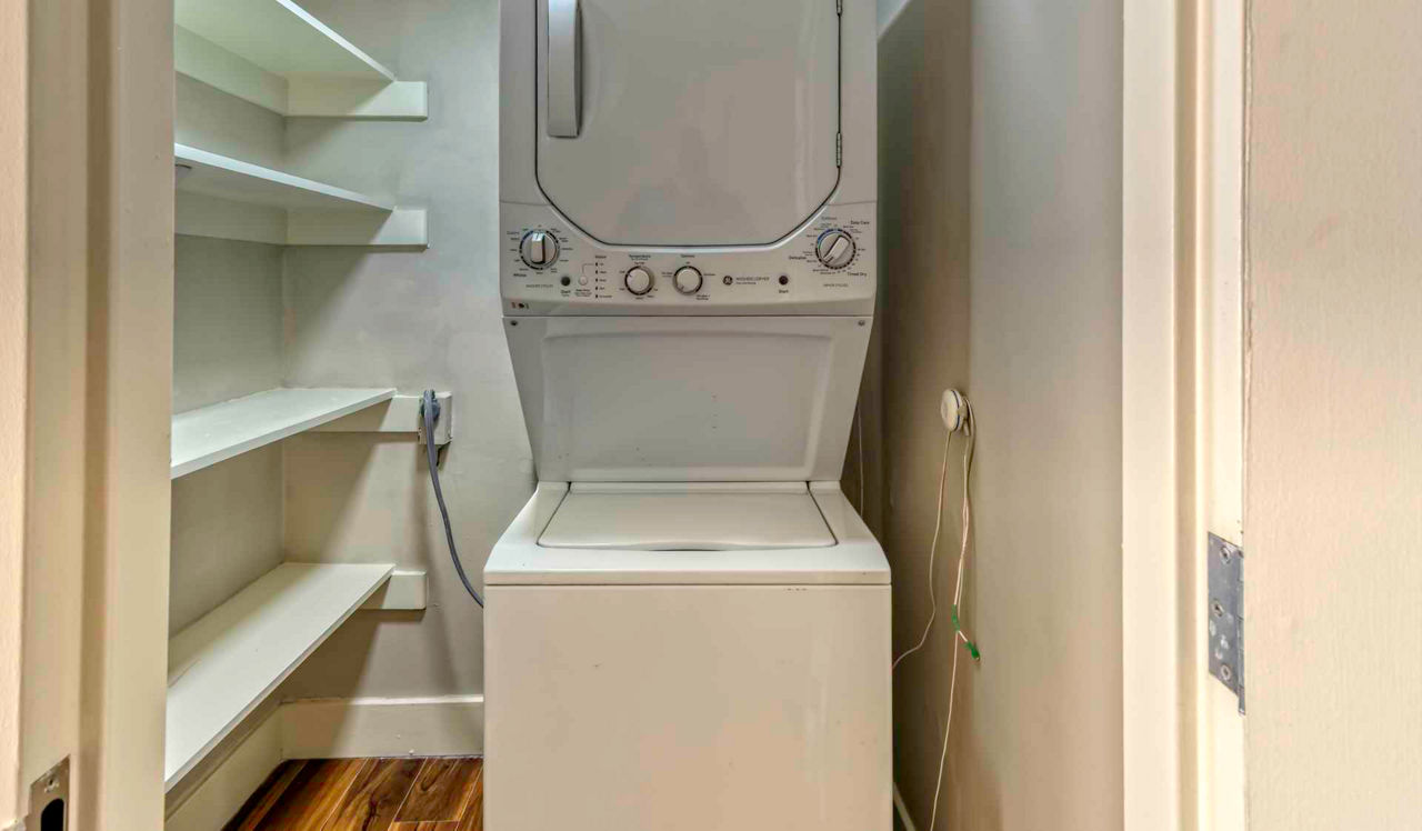 The Sterling - Philadelphia, PA - laundry