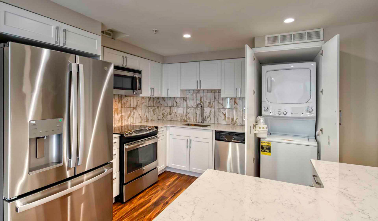 Sterling Apartments - Philadelphia, PA - Kitchen