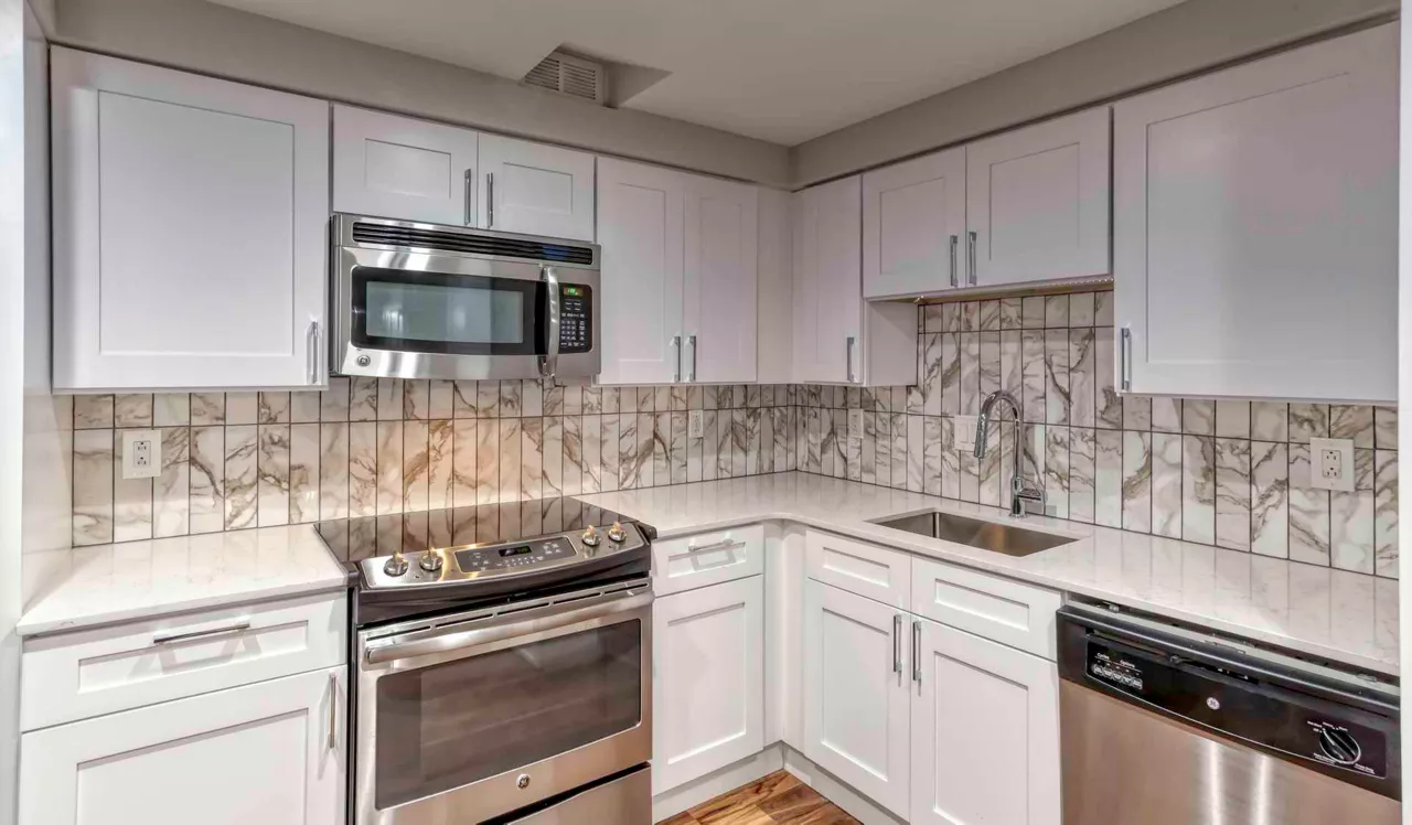 Sterling Apartments - Philadelphia, PA - Kitchen