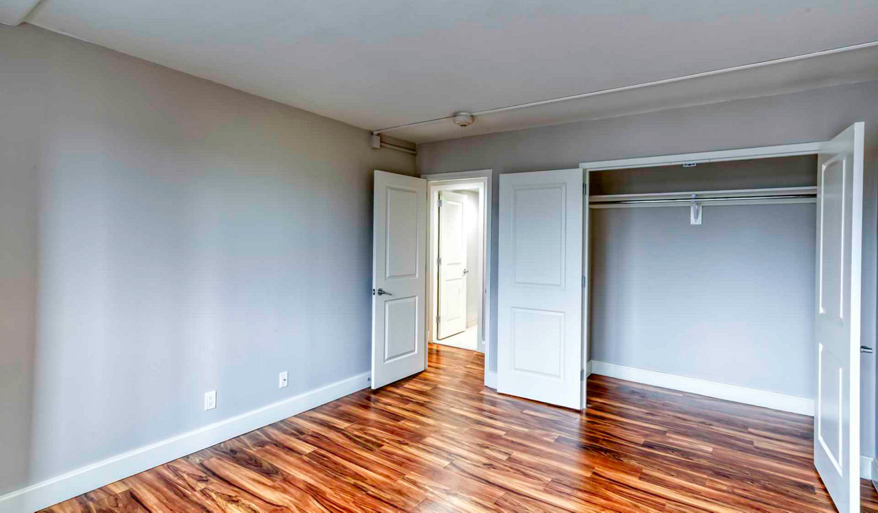 The Sterling - Philadelphia, PA - Bedroom