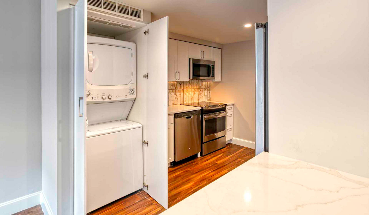 Sterling Apartments - Philadelphia, PA - kitchen