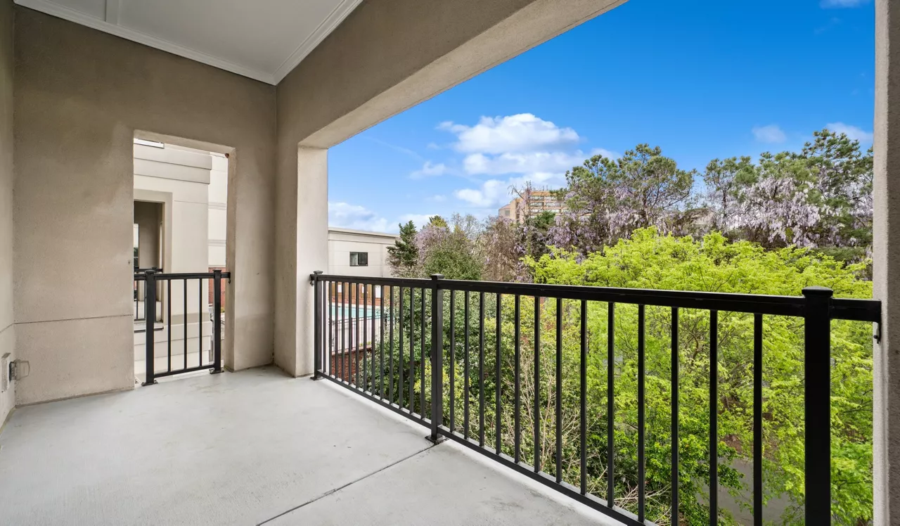 Tremont Apartments - Atlanta, GA - balcony
