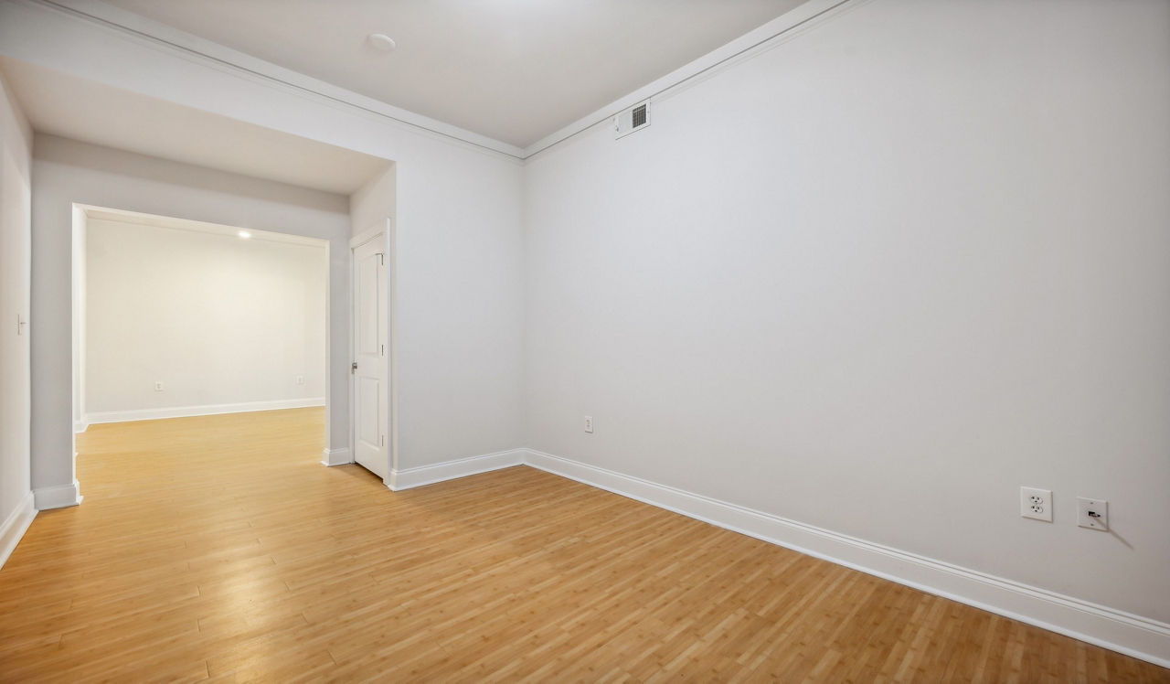 Tremont Apartments - Atlanta, GA - den