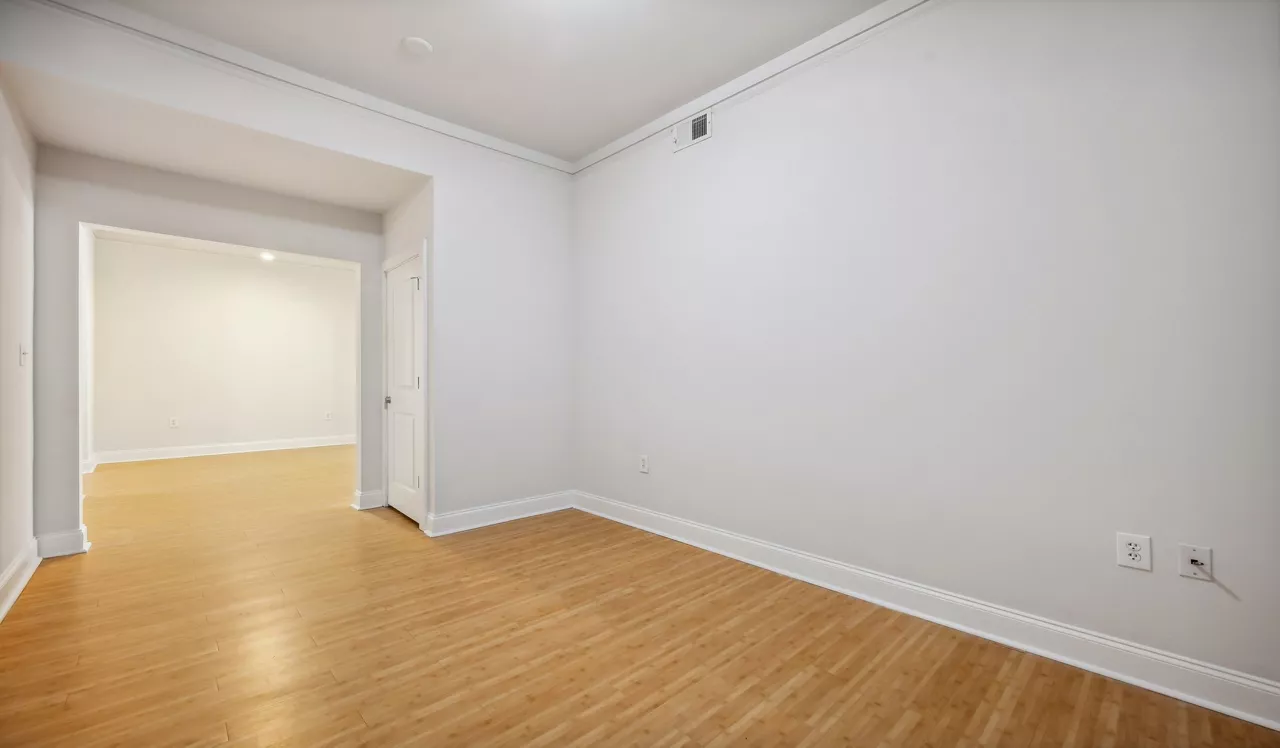 Tremont Apartments - Atlanta, GA - den