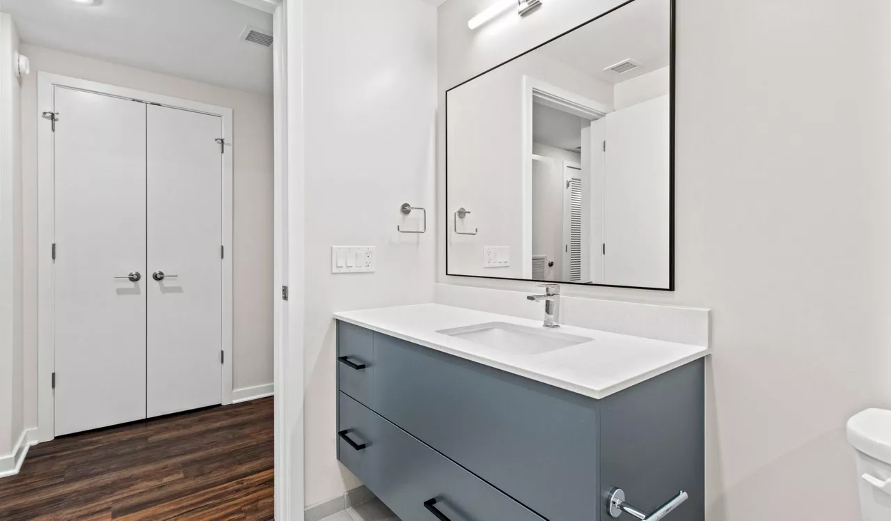 Upton Place - Washington DC - Bathroom