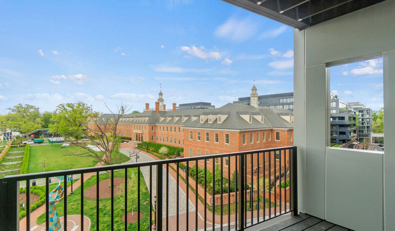 Upton Place - Washington DC - Balcony