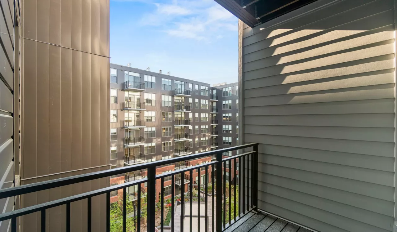 Upton Place - Washington, D.C. - Balcony