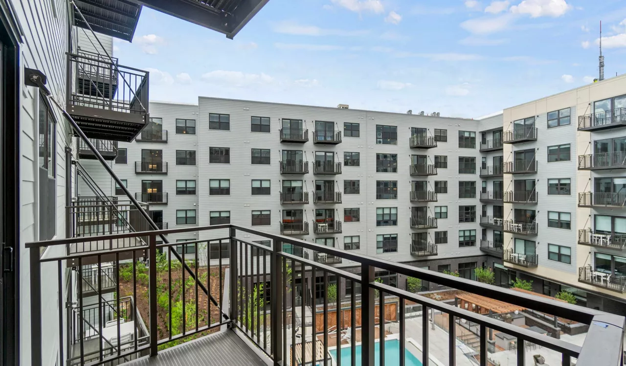 Upton Place - Washington DC - Balcony