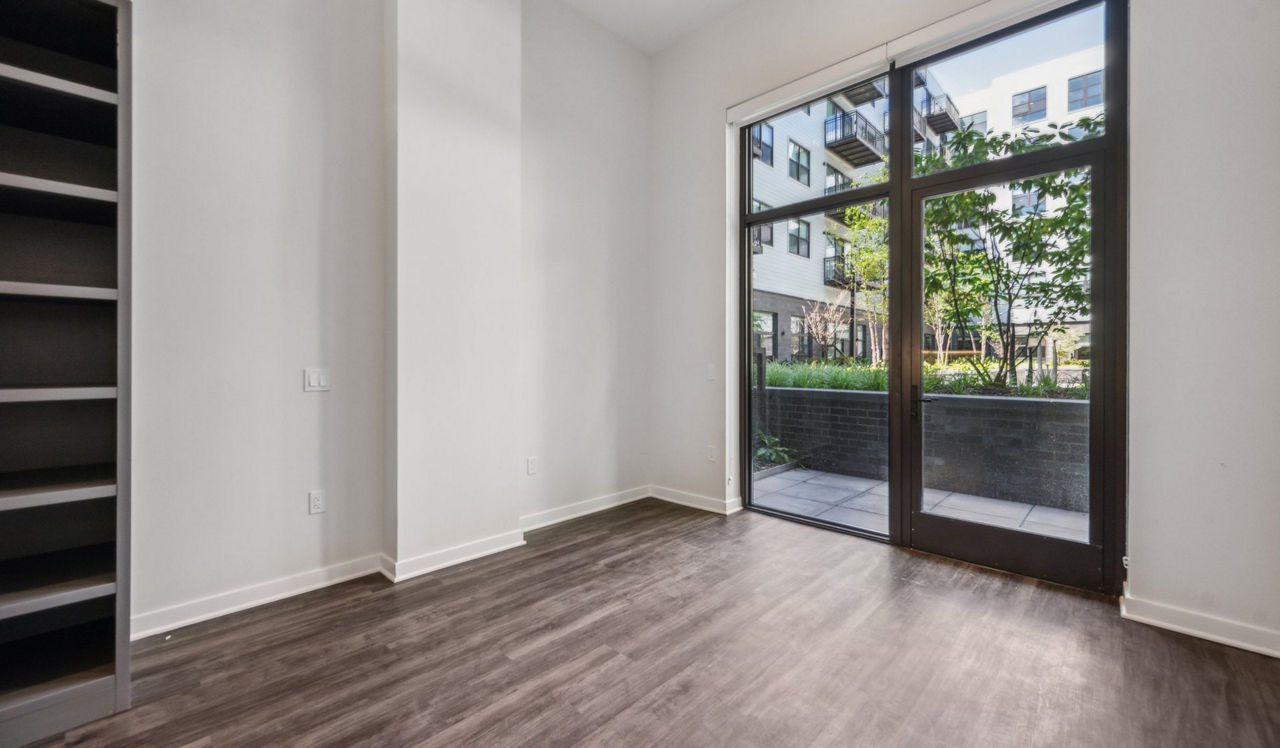 Upton Place - Washington, D.C. - Living Room