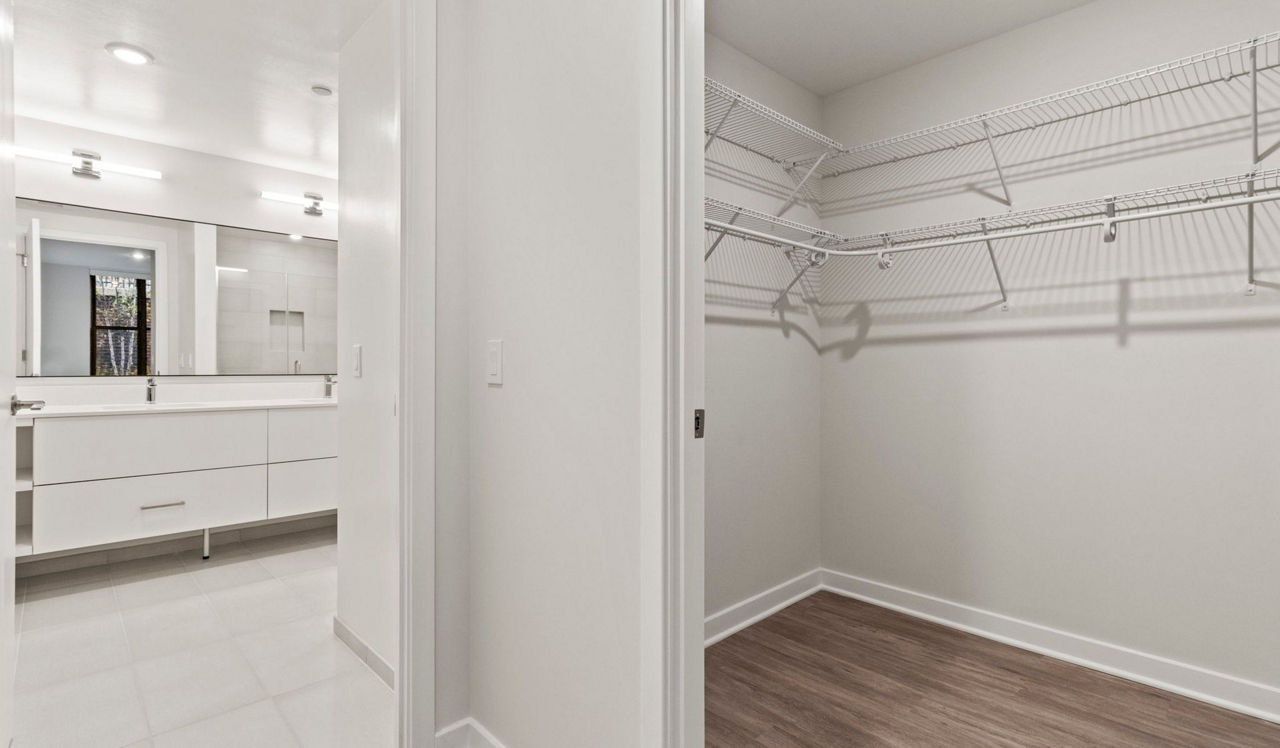 Upton Place - Washington DC - Closet