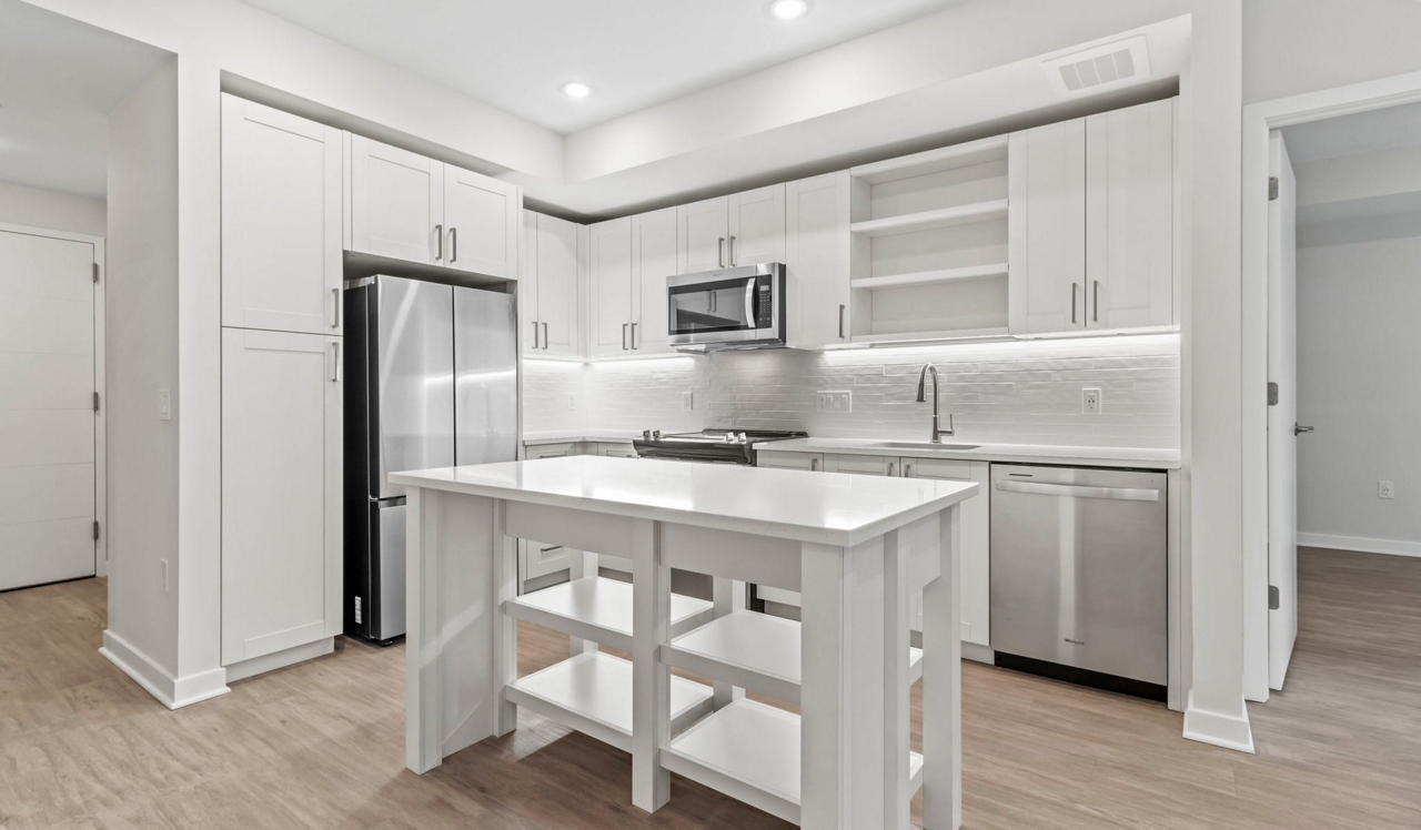 Upton Place - Washington DC - Kitchen/