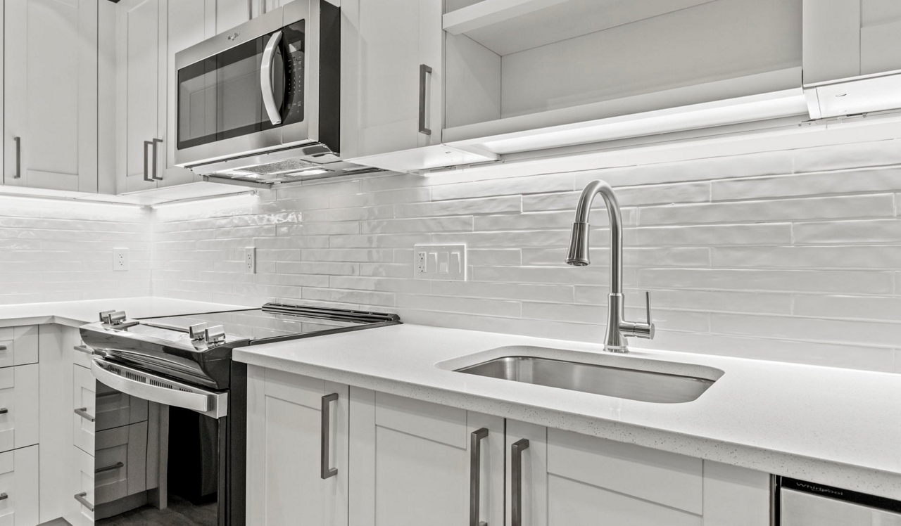 Upton Place - Washington DC - Kitchen/