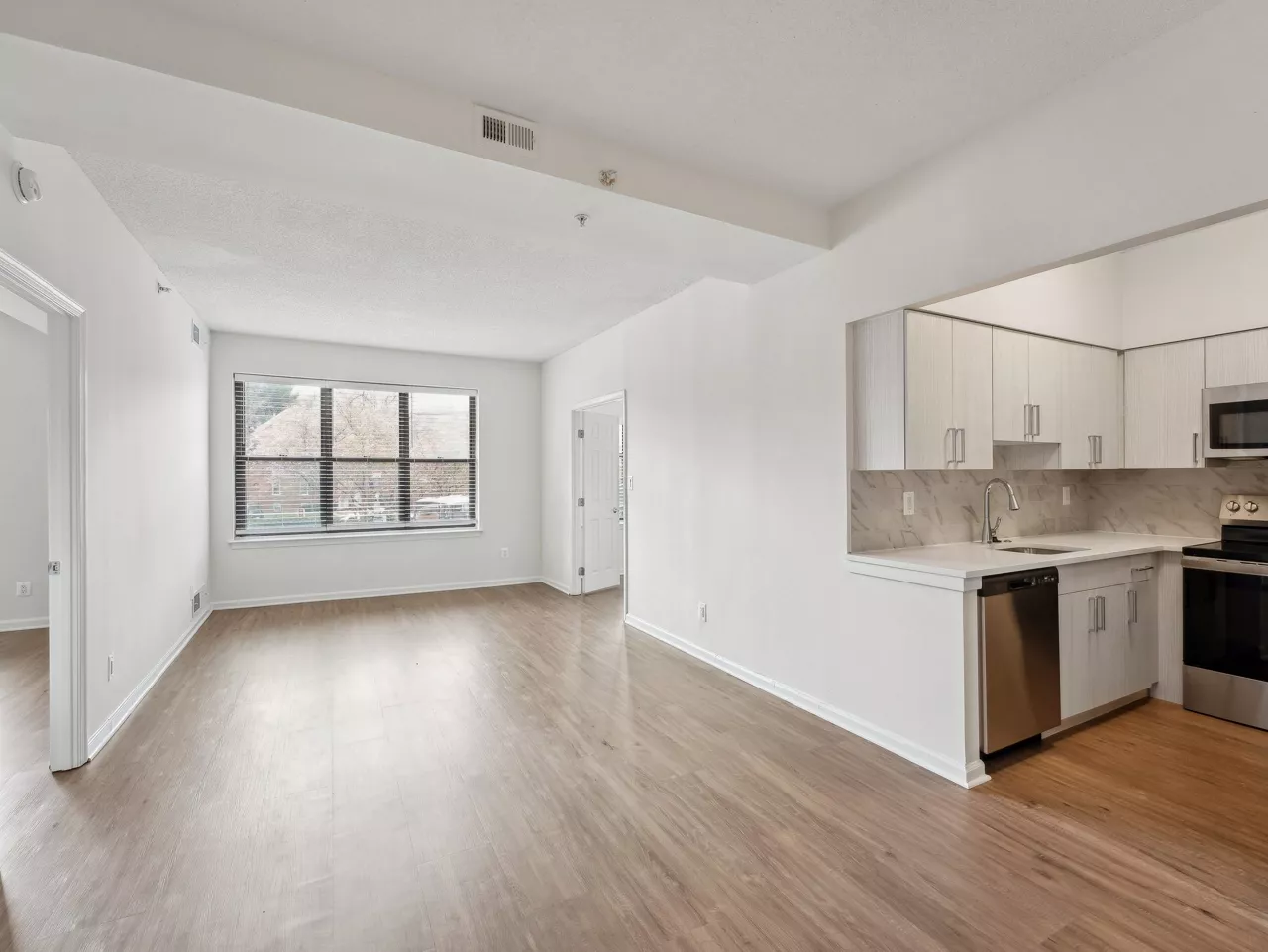 Vaughan Place - Washington, DC - Living Room