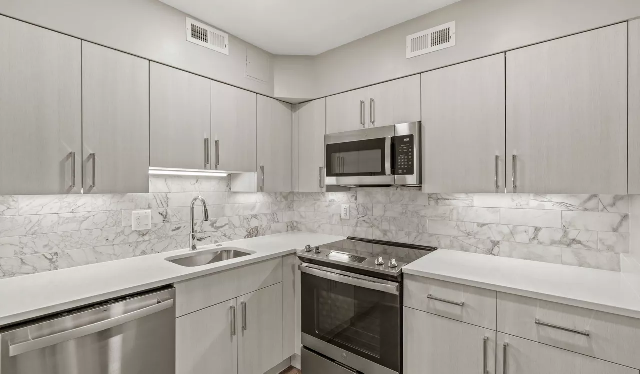 Vaughan Place - Washington, DC - Kitchen