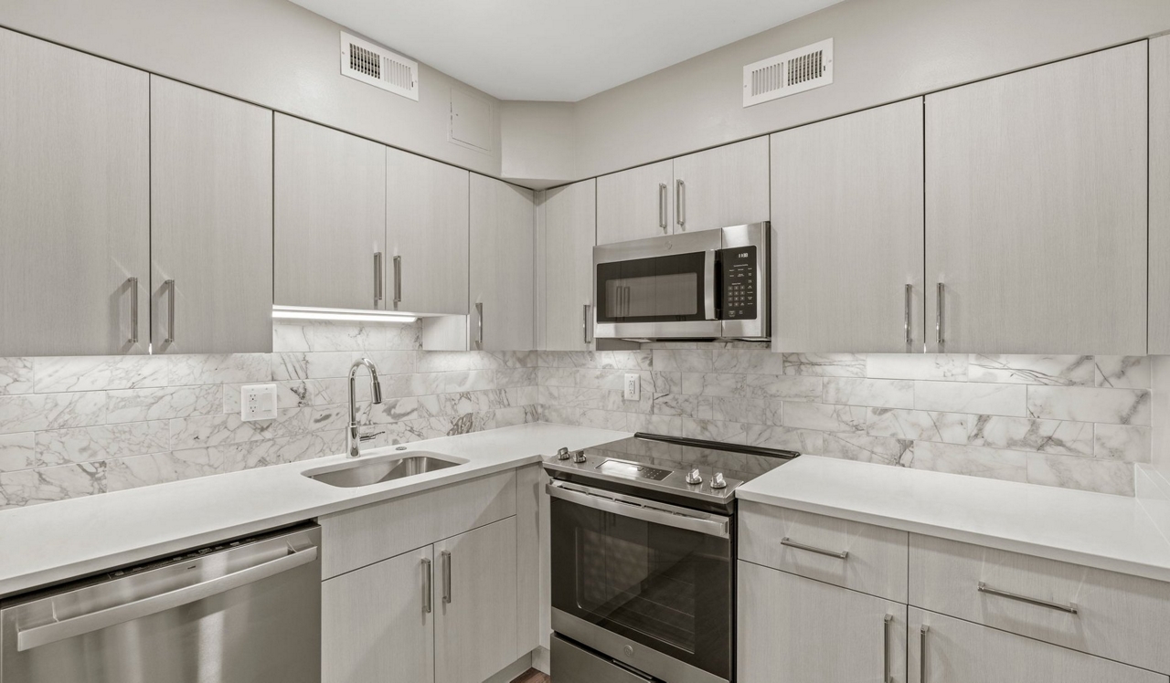 Vaughan Place - Washington, DC - Interior Kitchen