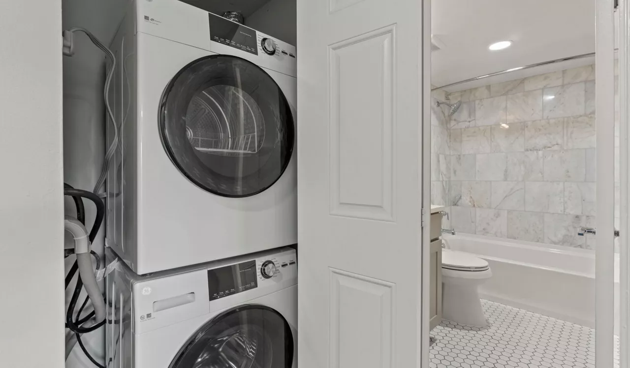 Vaughan Place - Washington, DC - Washer and Dryer
