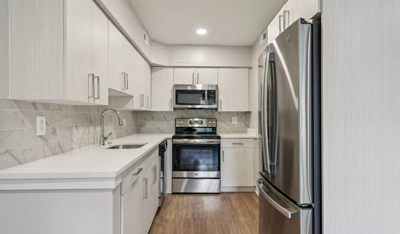 Vaughan Place - Washington, DC - Kitchen