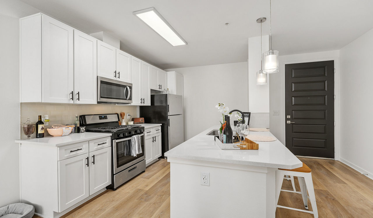 Vineyards at Paseo Del Sol – Temecula, CA – Kitchen