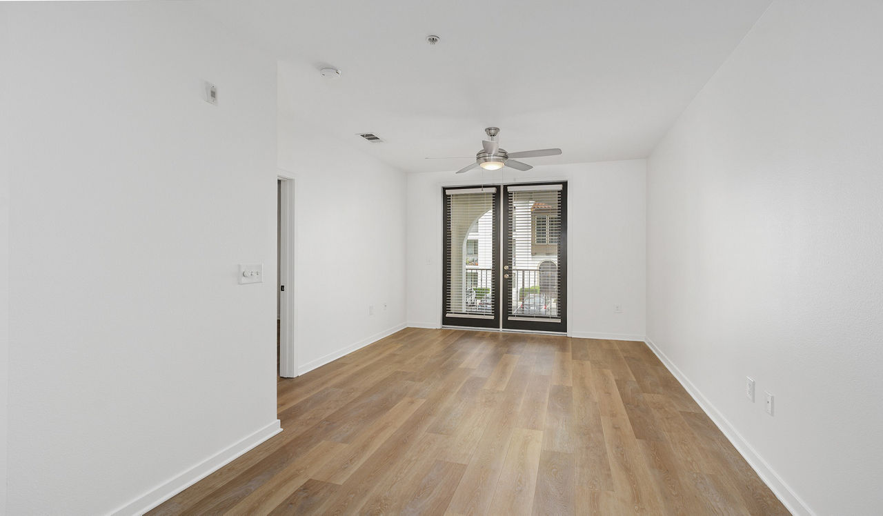 Vineyards at Paseo Del Sol – Temecula, CA – living room