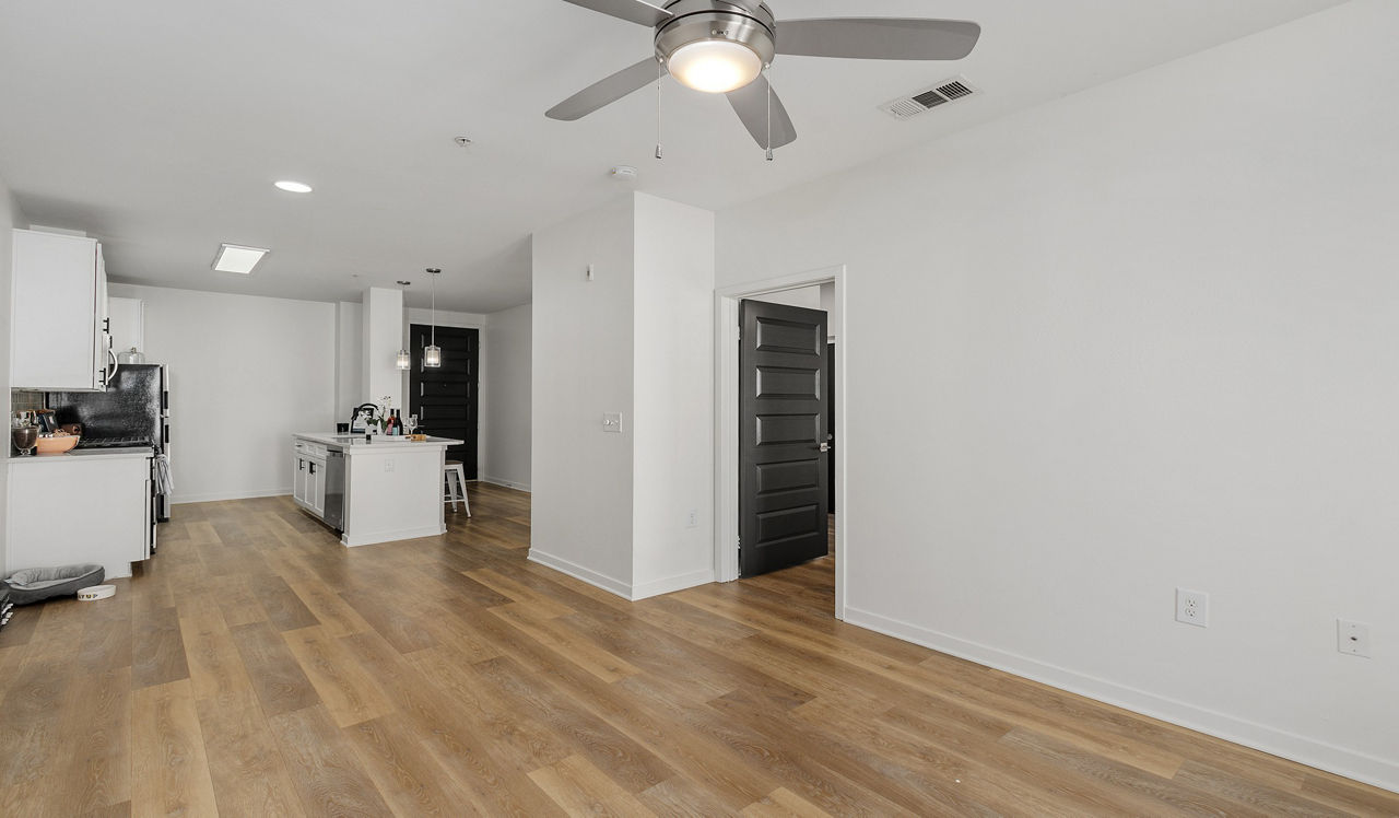 Vineyards at Paseo Del Sol – Temecula, CA – living room