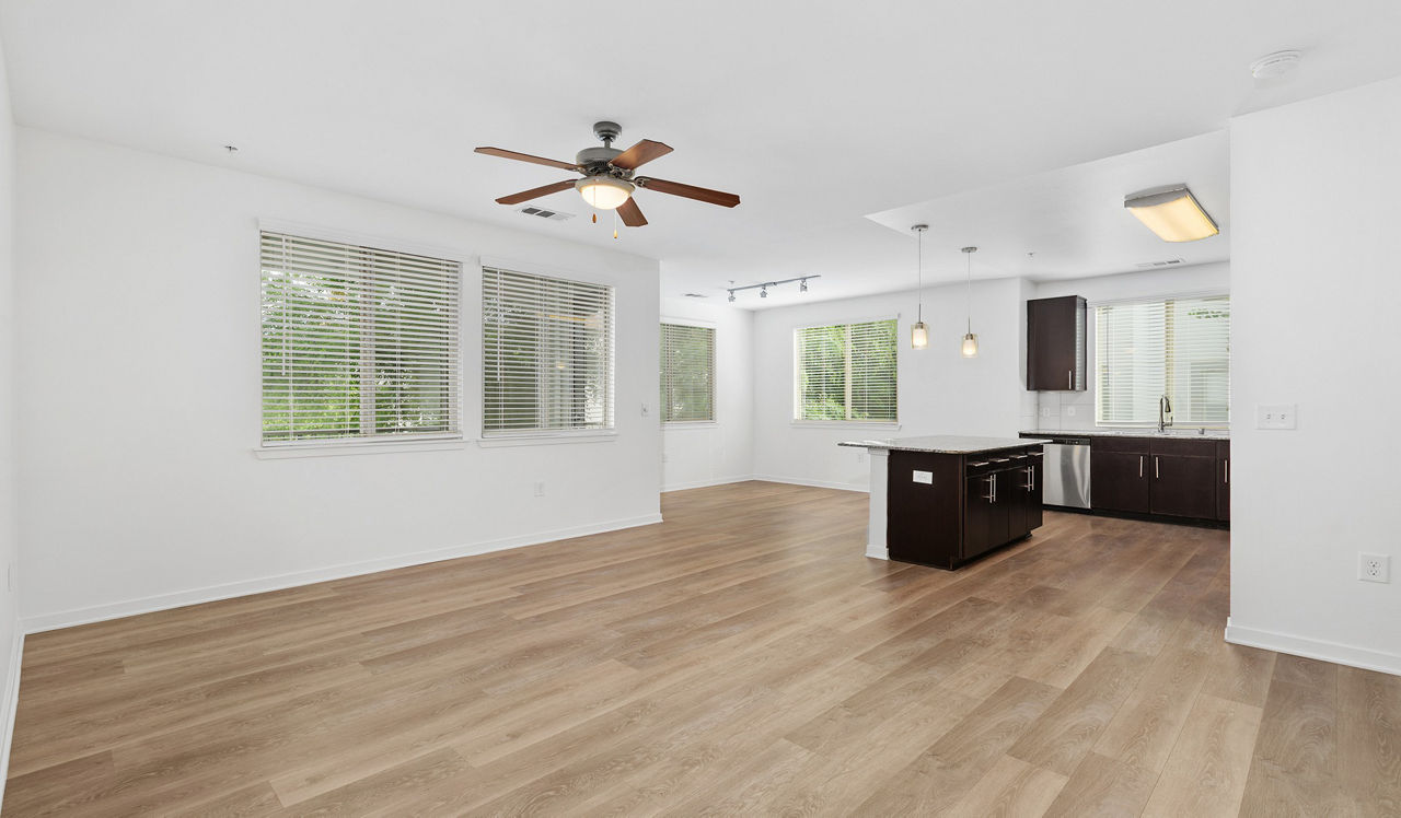 Vineyards at Paseo Del Sol – Temecula, CA – living room