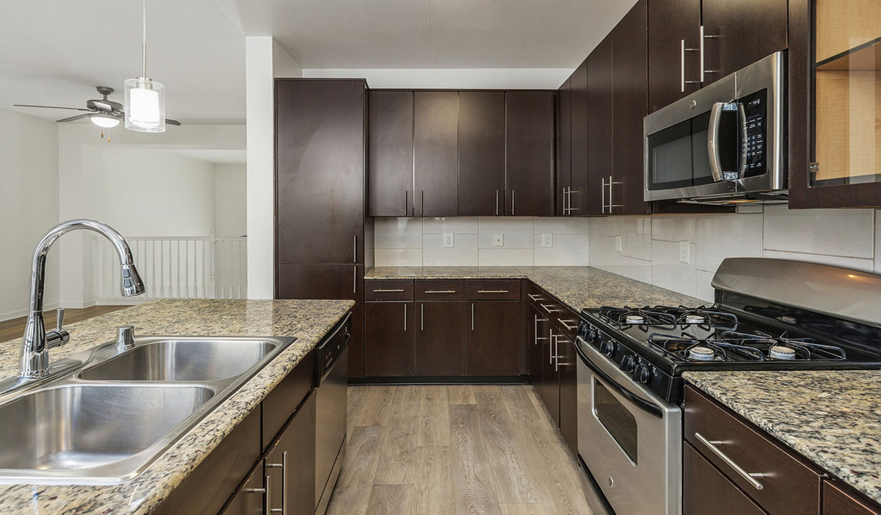 Vineyards at Paseo Del Sol – Temecula, CA – Kitchen