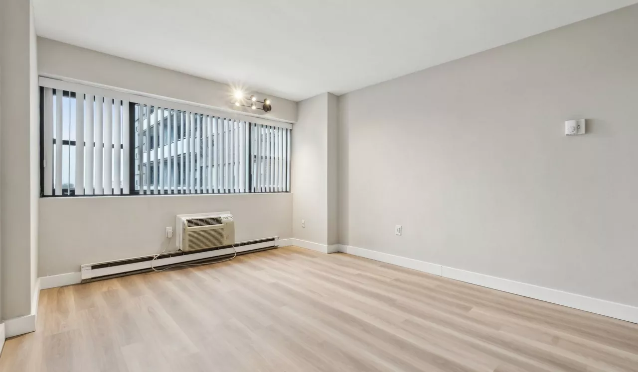 Vista - Philadelphia, PA - bedroom