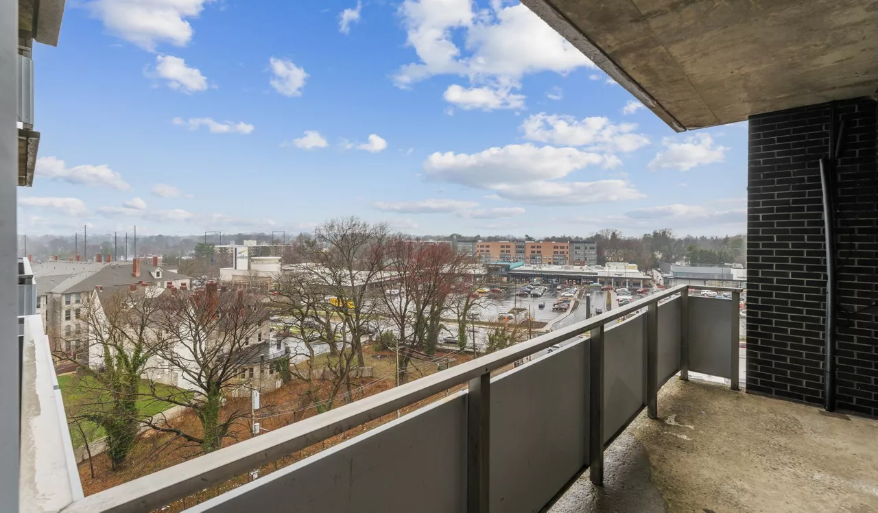 Vista - Philadelphia, PA - balcony
