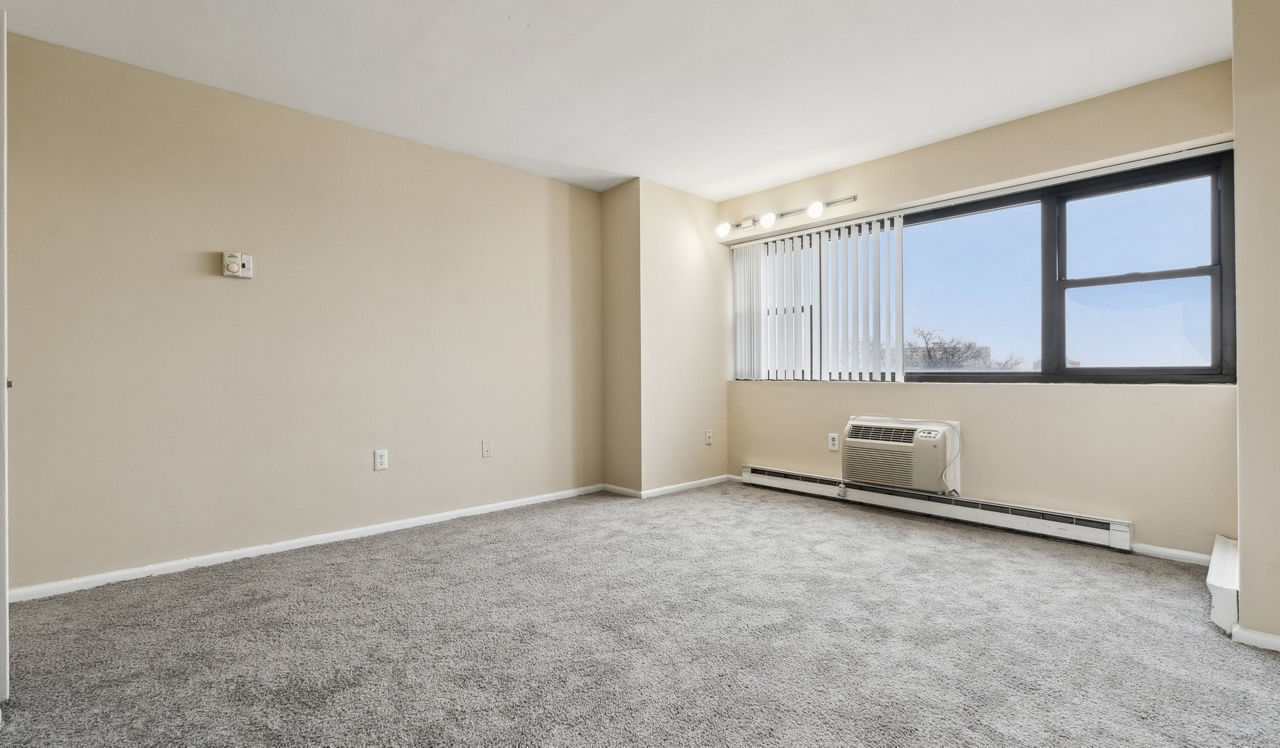 Vista - Philadelphia, PA - bedroom