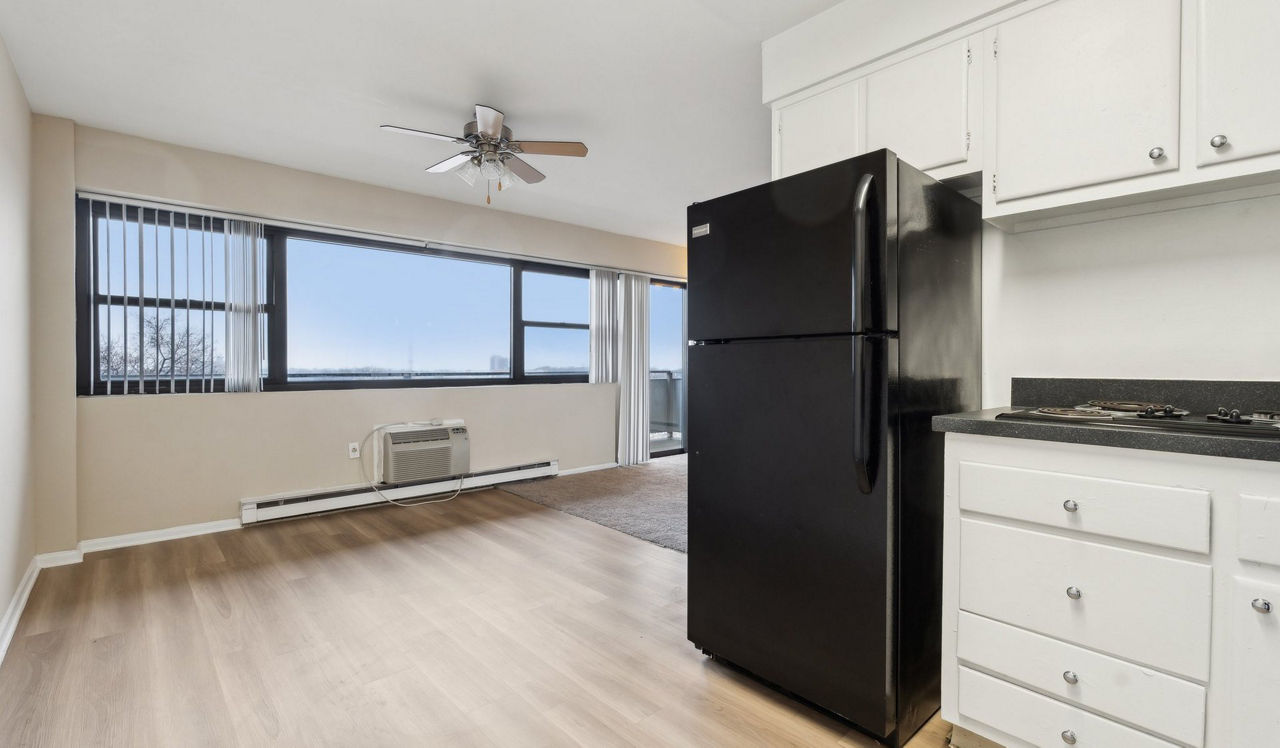 Vista - Philadelphia, PA - kitchen