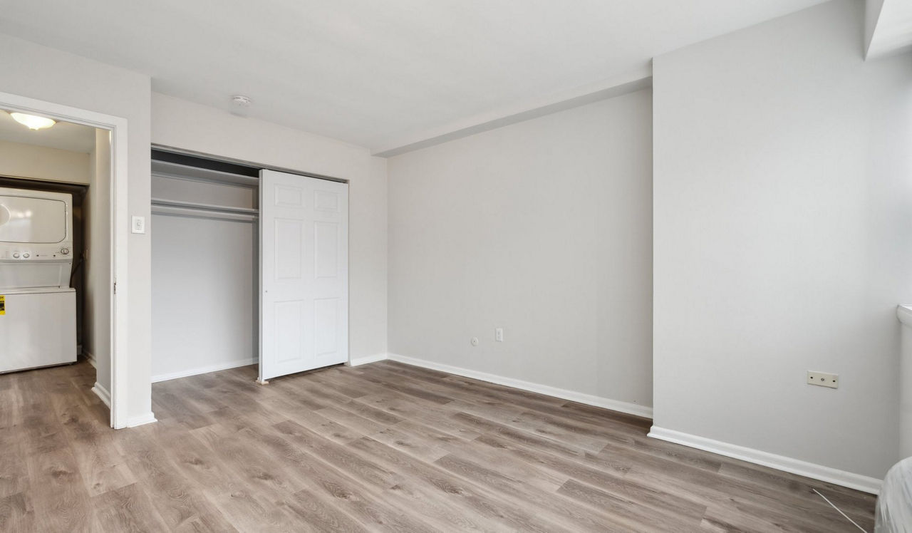 Vista - Philadelphia, PA - bedroom