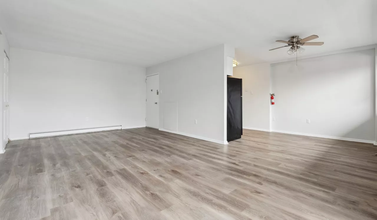 Vista - Philadelphia, PA - living room
